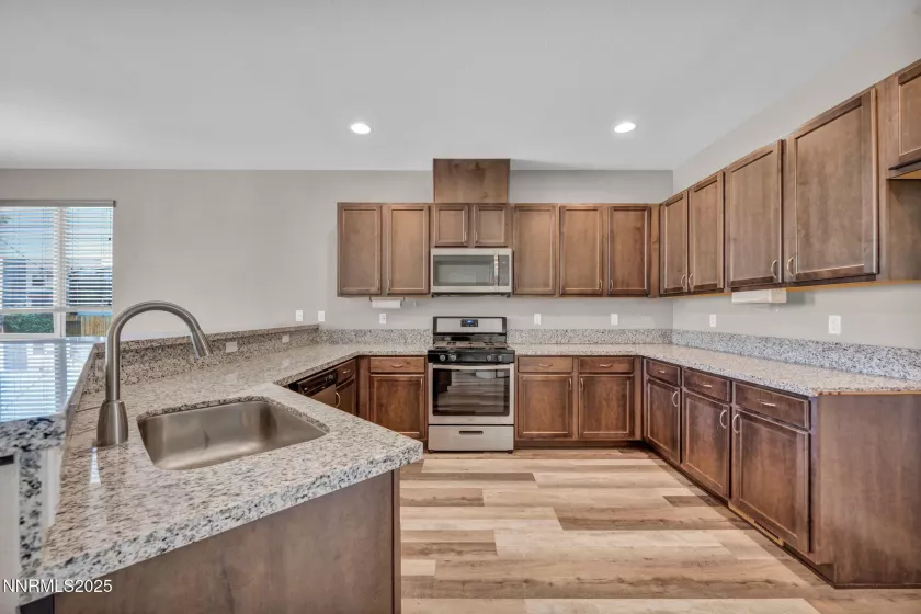 2281 Big Bird, Spanish Springs, Nevada 89441, 4 Bedrooms Bedrooms, ,3 BathroomsBathrooms,Residential,Residential,Big Bird,250053237