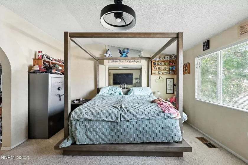 1475 Golddust, Sparks, Nevada 89436, 4 Bedrooms Bedrooms, ,3 BathroomsBathrooms,Residential,Residential,Golddust,250053239