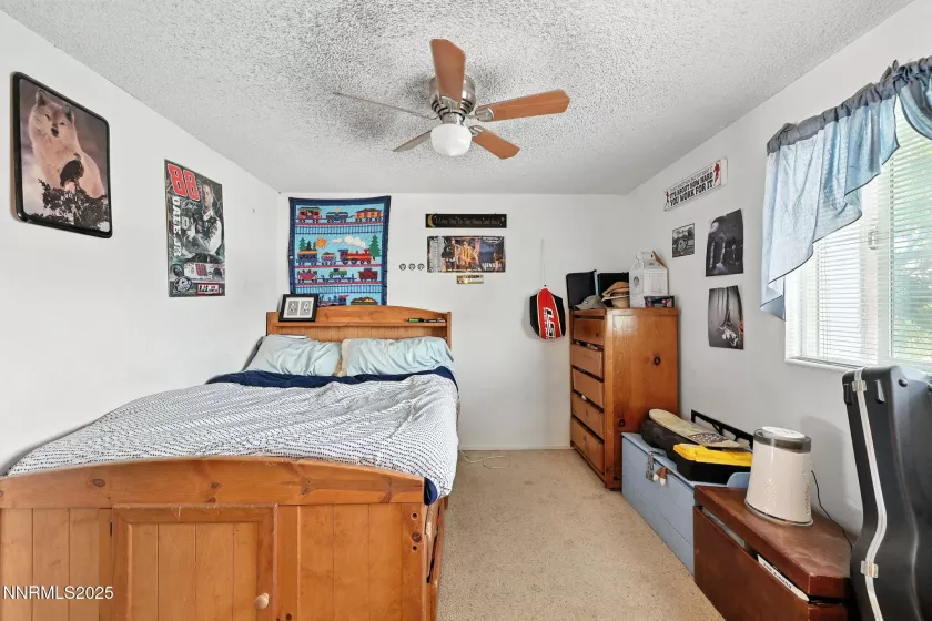 1475 Golddust, Sparks, Nevada 89436, 4 Bedrooms Bedrooms, ,3 BathroomsBathrooms,Residential,Residential,Golddust,250053239