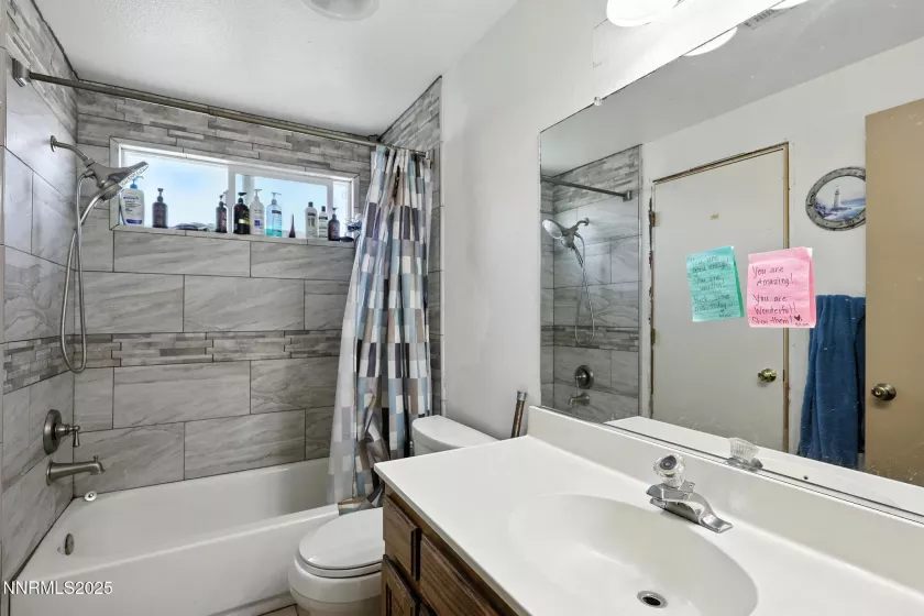 1475 Golddust, Sparks, Nevada 89436, 4 Bedrooms Bedrooms, ,3 BathroomsBathrooms,Residential,Residential,Golddust,250053239