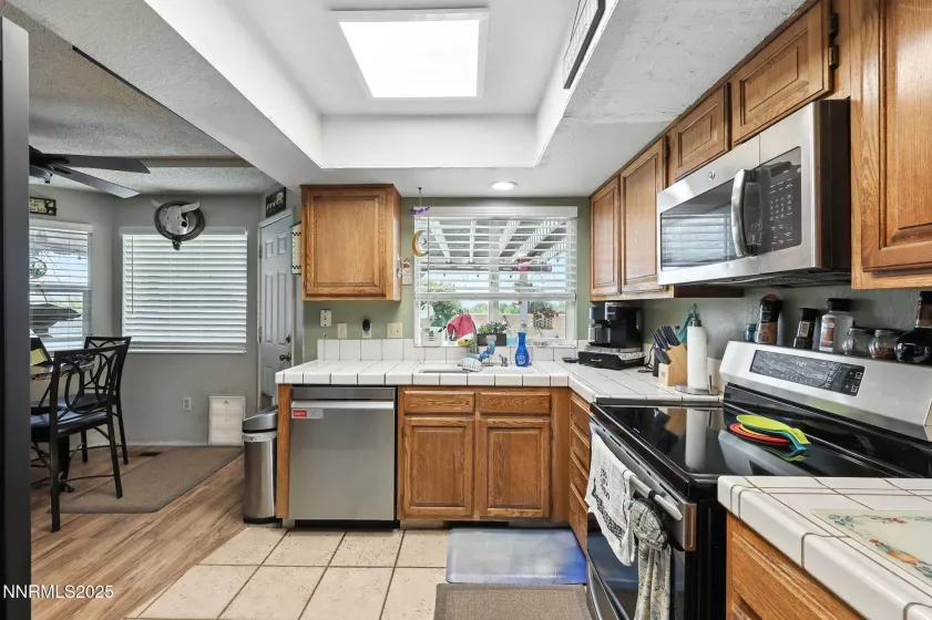 1475 Golddust, Sparks, Nevada 89436, 4 Bedrooms Bedrooms, ,3 BathroomsBathrooms,Residential,Residential,Golddust,250053239