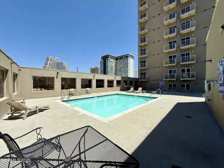 200 2nd, Reno, Nevada 89501, ,1 BathroomBathrooms,Residential,Residential,2nd,250053240