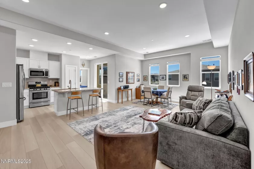 3671 Pulsar, Carson City, Nevada 89705, 2 Bedrooms Bedrooms, ,2 BathroomsBathrooms,Residential,Residential,Pulsar,250053242