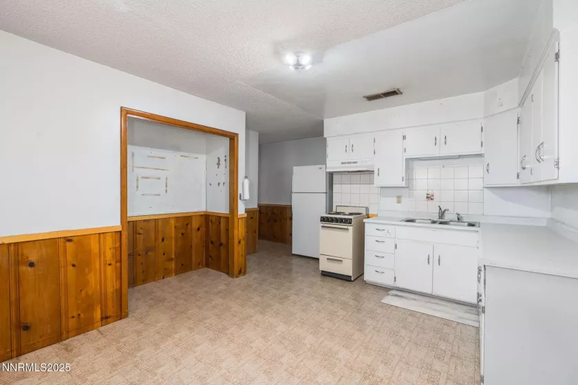 5385 Carol, Sun Valley, Nevada 89433, 1 Bedroom Bedrooms, ,1 BathroomBathrooms,Residential,Residential,Carol,250051476