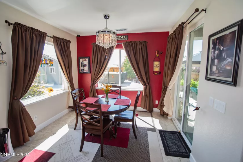 7595 Jonquil, Reno, Nevada 89506, 3 Bedrooms Bedrooms, ,2 BathroomsBathrooms,Residential,Residential,Jonquil,250053244