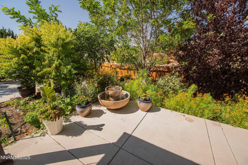 7595 Jonquil, Reno, Nevada 89506, 3 Bedrooms Bedrooms, ,2 BathroomsBathrooms,Residential,Residential,Jonquil,250053244