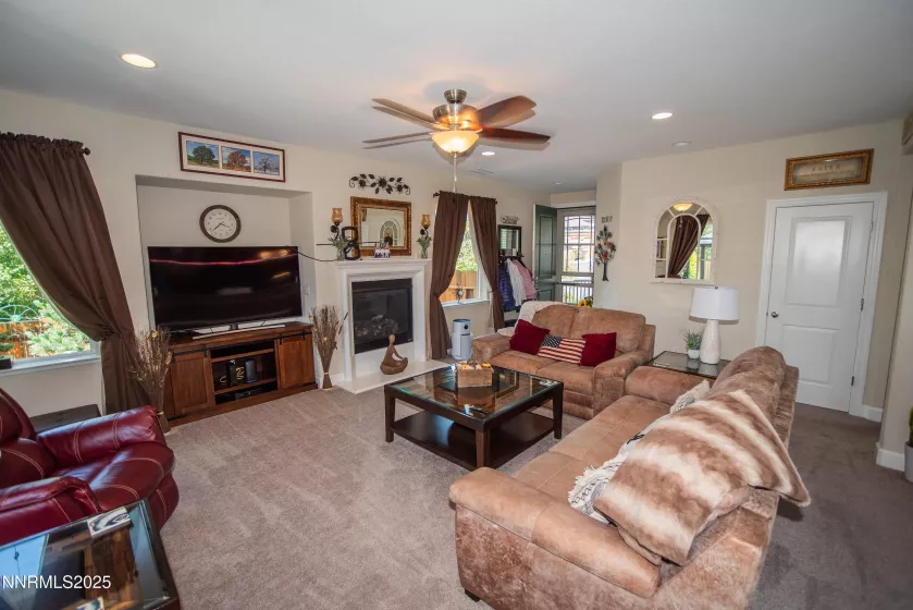 7595 Jonquil, Reno, Nevada 89506, 3 Bedrooms Bedrooms, ,2 BathroomsBathrooms,Residential,Residential,Jonquil,250053244