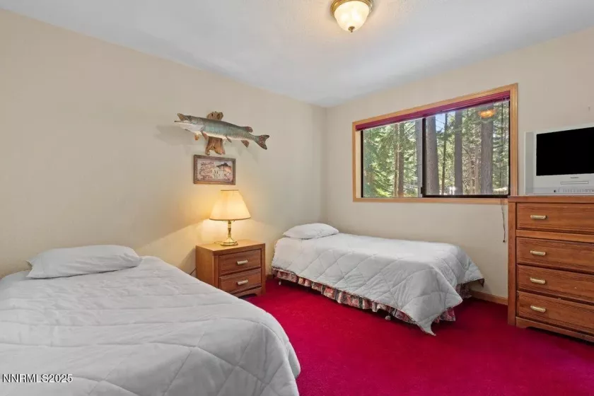 1568 Chippewa, South Lake Tahoe, California 96150, 3 Bedrooms Bedrooms, ,3 BathroomsBathrooms,Residential,Residential,Chippewa,250053245