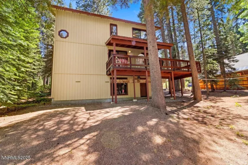 1568 Chippewa, South Lake Tahoe, California 96150, 3 Bedrooms Bedrooms, ,3 BathroomsBathrooms,Residential,Residential,Chippewa,250053245