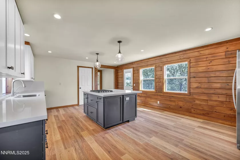 547 River, Coleville, California 96107, 3 Bedrooms Bedrooms, ,2 BathroomsBathrooms,Residential,Residential,River,250053249