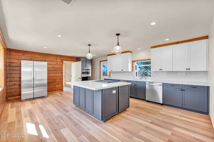 547 River, Coleville, California 96107, 3 Bedrooms Bedrooms, ,2 BathroomsBathrooms,Residential,Residential,River,250053249