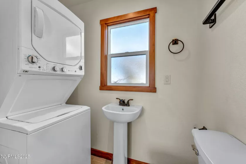 547 River, Coleville, California 96107, 3 Bedrooms Bedrooms, ,2 BathroomsBathrooms,Residential,Residential,River,250053249