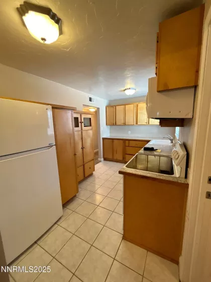 1675 Harvard, Reno, Nevada 89502, 3 Bedrooms Bedrooms, ,2 BathroomsBathrooms,Residential,Residential,Harvard,250053252