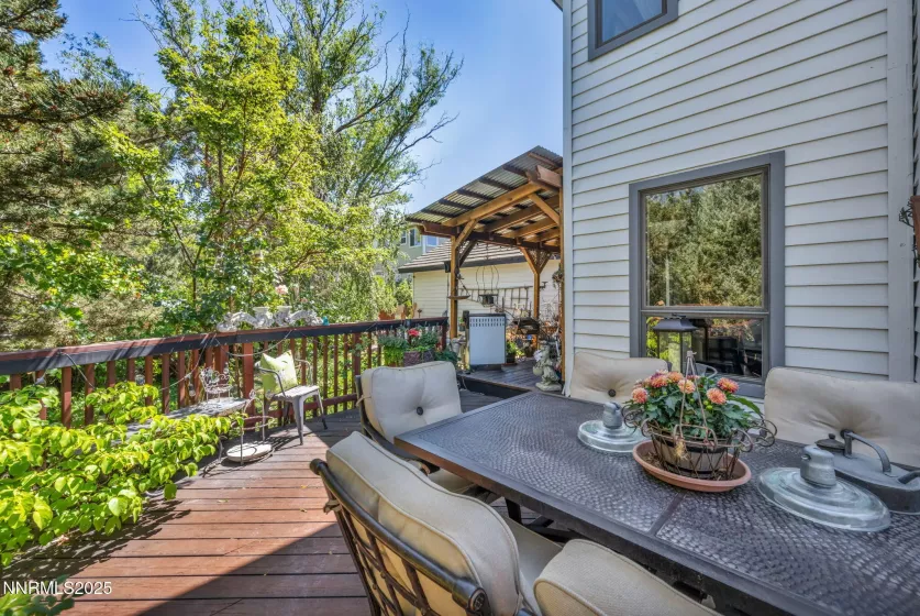 14310 Mt Snow, Reno, Nevada 89511, 4 Bedrooms Bedrooms, ,3 BathroomsBathrooms,Residential,Residential,Mt Snow,250053255
