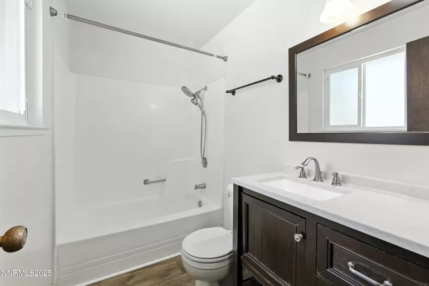 2154 La Hacienda, Sparks, Nevada 89434, 3 Bedrooms Bedrooms, ,2 BathroomsBathrooms,Residential,Residential,La Hacienda,250053259