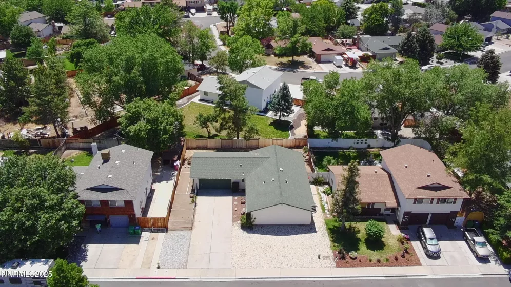 2154 La Hacienda, Sparks, Nevada 89434, 3 Bedrooms Bedrooms, ,2 BathroomsBathrooms,Residential,Residential,La Hacienda,250053259