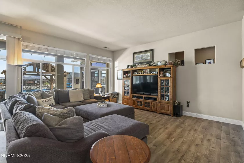 1322 Fuggles, Spanish Springs, Nevada 89441, 4 Bedrooms Bedrooms, ,3 BathroomsBathrooms,Residential,Residential,Fuggles,250053266