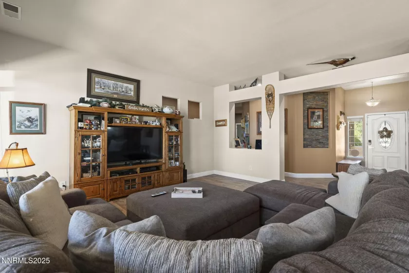1322 Fuggles, Spanish Springs, Nevada 89441, 4 Bedrooms Bedrooms, ,3 BathroomsBathrooms,Residential,Residential,Fuggles,250053266