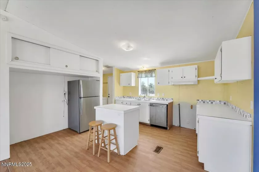 1480 Michelle, Fallon, Nevada 89406, 3 Bedrooms Bedrooms, ,2 BathroomsBathrooms,Residential,Residential,Michelle,250053289