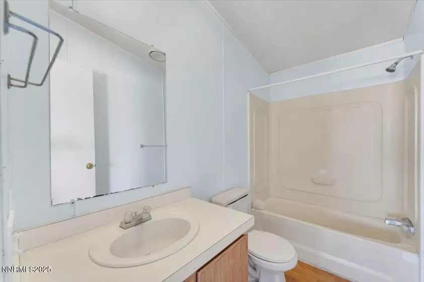 1480 Michelle, Fallon, Nevada 89406, 3 Bedrooms Bedrooms, ,2 BathroomsBathrooms,Residential,Residential,Michelle,250053289