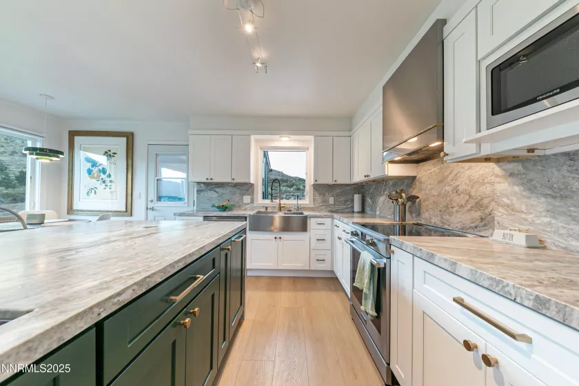 16295 Mt Rose, Reno, Nevada 89511, 4 Bedrooms Bedrooms, ,4 BathroomsBathrooms,Residential,Residential,Mt Rose,250053290