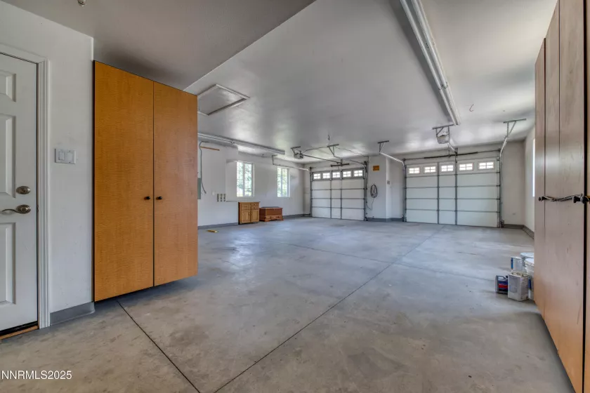750 Zolezzi, Reno, Nevada 89511, 5 Bedrooms Bedrooms, ,4 BathroomsBathrooms,Residential,Residential,Zolezzi,250053292