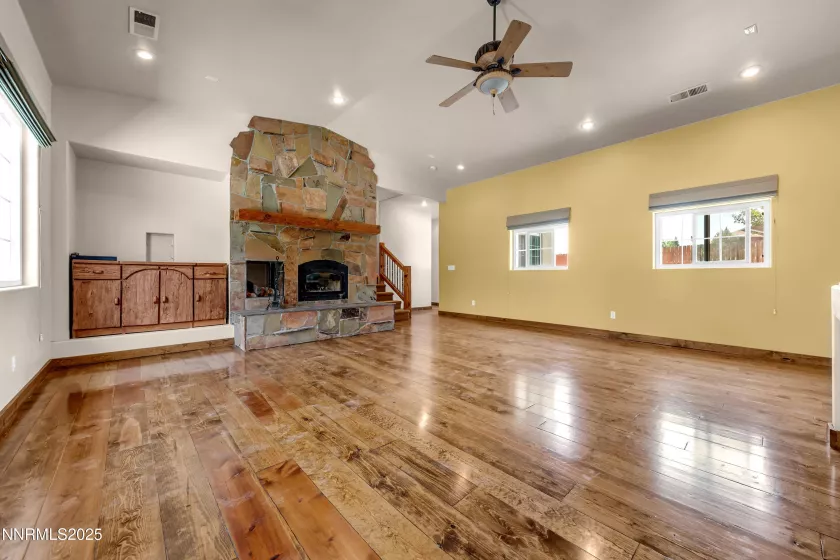 750 Zolezzi, Reno, Nevada 89511, 5 Bedrooms Bedrooms, ,4 BathroomsBathrooms,Residential,Residential,Zolezzi,250053292
