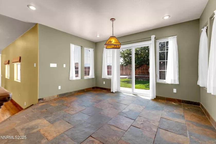 750 Zolezzi, Reno, Nevada 89511, 5 Bedrooms Bedrooms, ,4 BathroomsBathrooms,Residential,Residential,Zolezzi,250053292
