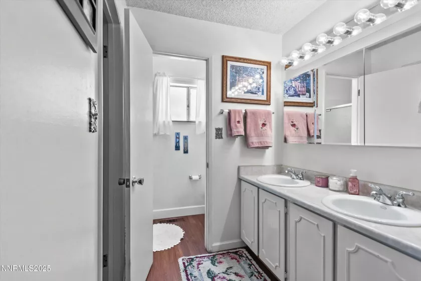 13970 Rim Rock Drive, Reno, Nevada 89521, 3 Bedrooms Bedrooms, ,2 BathroomsBathrooms,Residential,Residential,Rim Rock Drive,250053293