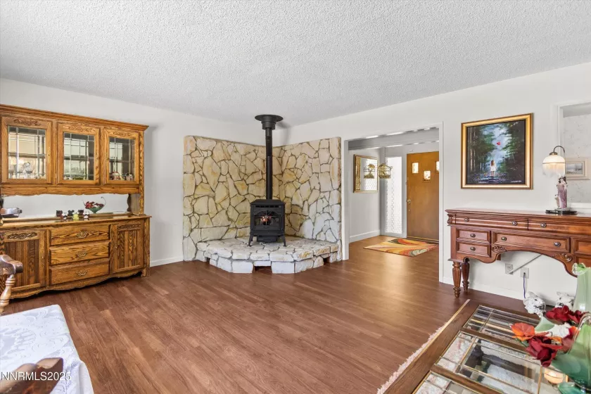 13970 Rim Rock Drive, Reno, Nevada 89521, 3 Bedrooms Bedrooms, ,2 BathroomsBathrooms,Residential,Residential,Rim Rock Drive,250053293