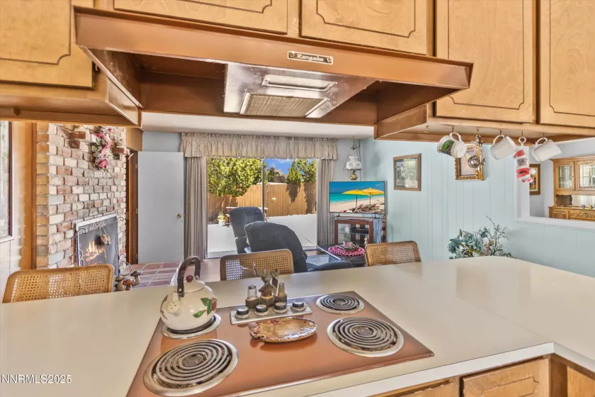 13970 Rim Rock Drive, Reno, Nevada 89521, 3 Bedrooms Bedrooms, ,2 BathroomsBathrooms,Residential,Residential,Rim Rock Drive,250053293