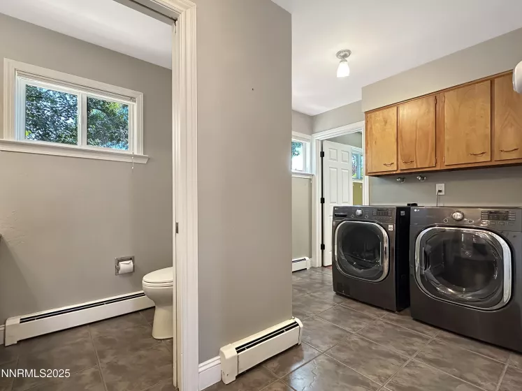 1550 Swan, Reno, Nevada 89509, 3 Bedrooms Bedrooms, ,3 BathroomsBathrooms,Residential,Residential,Swan,250053299