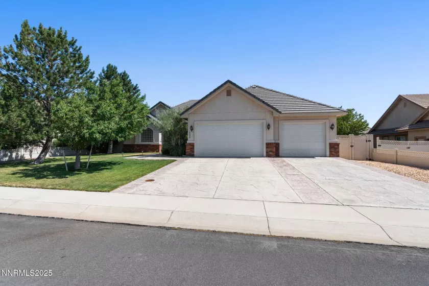 308 San Roma, Dayton, Nevada 89403, 3 Bedrooms Bedrooms, ,2 BathroomsBathrooms,Residential,Residential,San Roma,250053270