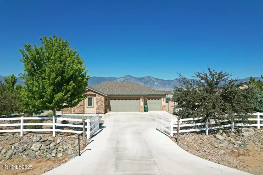 1572 Amber Rose, Minden, Nevada 89423, 3 Bedrooms Bedrooms, ,3 BathroomsBathrooms,Residential,Residential,Amber Rose,250053274