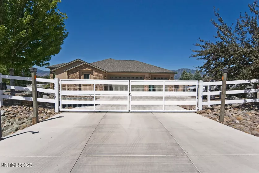 1572 Amber Rose, Minden, Nevada 89423, 3 Bedrooms Bedrooms, ,3 BathroomsBathrooms,Residential,Residential,Amber Rose,250053274
