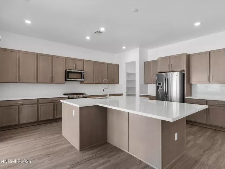 11640 Crosby, Sparks, Nevada 89441, 4 Bedrooms Bedrooms, ,5 BathroomsBathrooms,Residential,Residential,Crosby,250053277