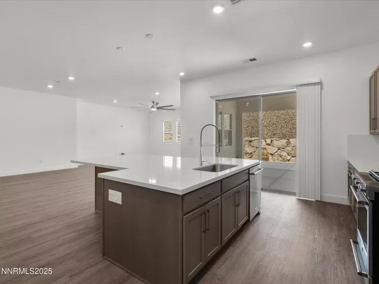 11640 Crosby, Sparks, Nevada 89441, 4 Bedrooms Bedrooms, ,5 BathroomsBathrooms,Residential,Residential,Crosby,250053277