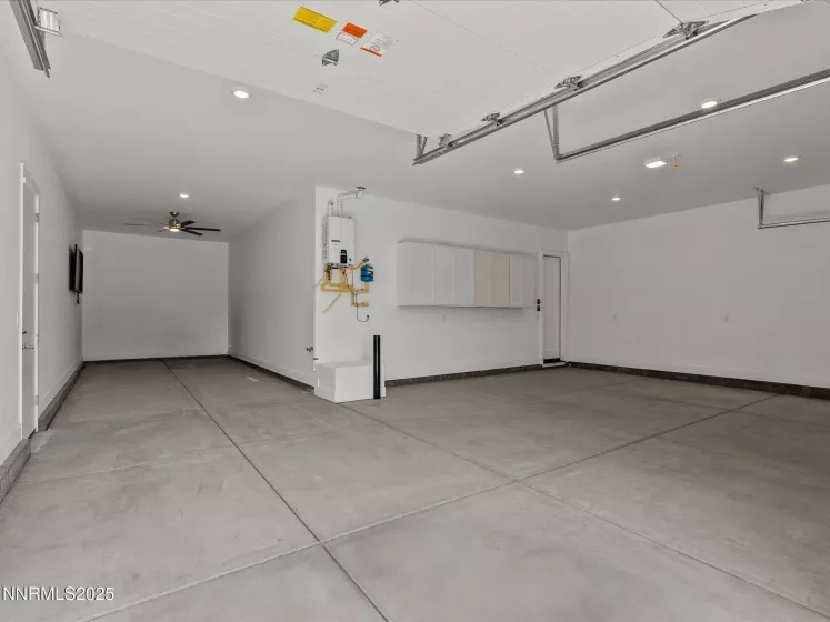 11640 Crosby, Sparks, Nevada 89441, 4 Bedrooms Bedrooms, ,5 BathroomsBathrooms,Residential,Residential,Crosby,250053277