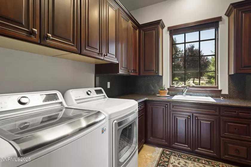 8741 Lakeside, Reno, Nevada 89511, 4 Bedrooms Bedrooms, ,7 BathroomsBathrooms,Residential,Residential,Lakeside,250053279