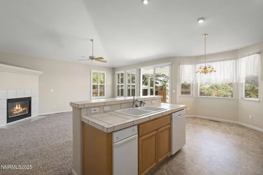 1850 Almonte, Sparks, Nevada 89436, 4 Bedrooms Bedrooms, ,2 BathroomsBathrooms,Residential,Residential,Almonte,250053281
