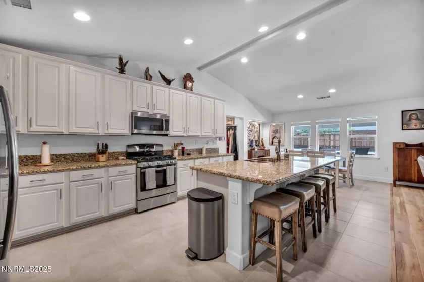 7718 Rhythm, Sparks, Nevada 89436, 4 Bedrooms Bedrooms, ,3 BathroomsBathrooms,Residential,Residential,Rhythm,250053287