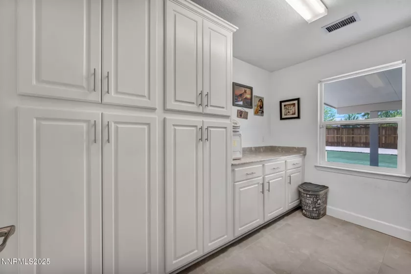 7718 Rhythm, Sparks, Nevada 89436, 4 Bedrooms Bedrooms, ,3 BathroomsBathrooms,Residential,Residential,Rhythm,250053287