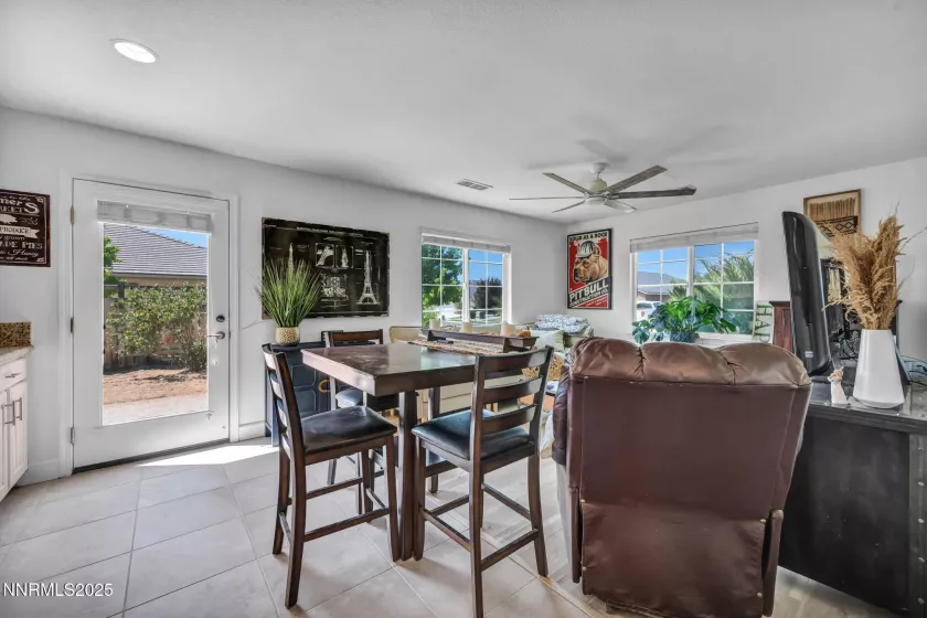 7718 Rhythm, Sparks, Nevada 89436, 4 Bedrooms Bedrooms, ,3 BathroomsBathrooms,Residential,Residential,Rhythm,250053287