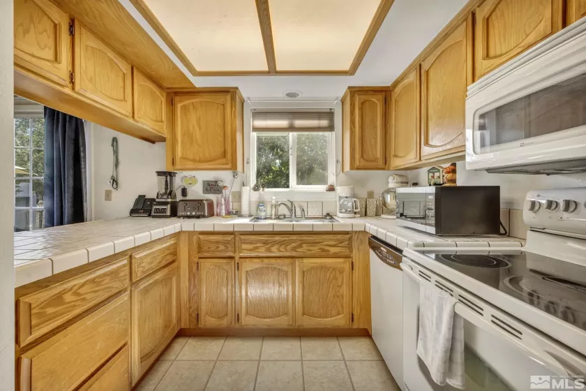 1420 Douglas, Gardnerville, Nevada 89410, 2 Bedrooms Bedrooms, ,2 BathroomsBathrooms,Residential,Residential,Douglas,250053288