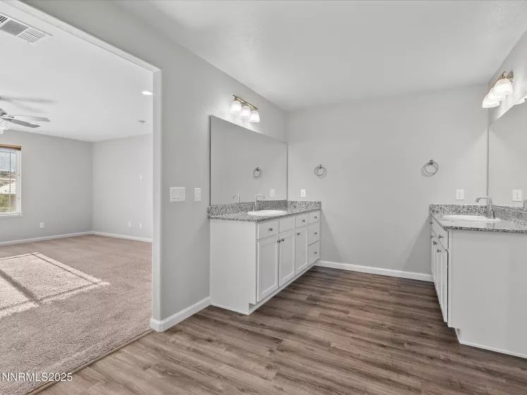 14212 Tuscan Sun, Reno, Nevada 89511, 4 Bedrooms Bedrooms, ,3 BathroomsBathrooms,Residential,Residential,Tuscan Sun,250053304