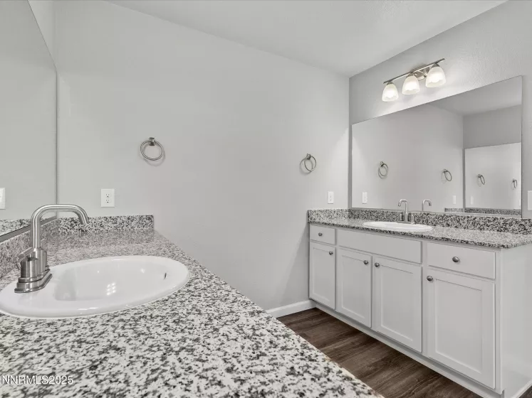 14212 Tuscan Sun, Reno, Nevada 89511, 4 Bedrooms Bedrooms, ,3 BathroomsBathrooms,Residential,Residential,Tuscan Sun,250053304