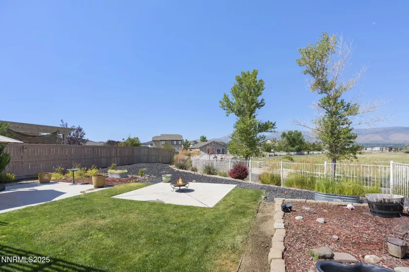 2520 Country Falls, Reno, Nevada 89521, 3 Bedrooms Bedrooms, ,2 BathroomsBathrooms,Residential,Residential,Country Falls,250053307