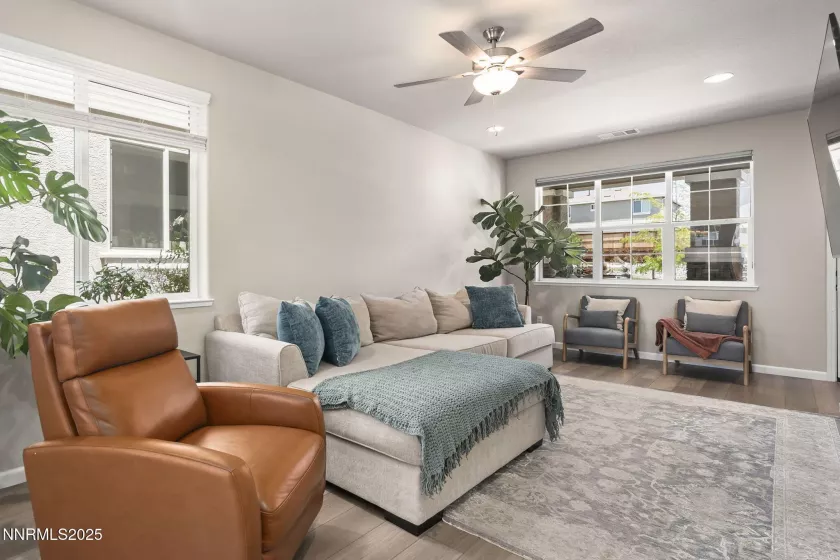3571 Penn National, Reno, Nevada 89512, 3 Bedrooms Bedrooms, ,3 BathroomsBathrooms,Residential,Residential,Penn National,250053311