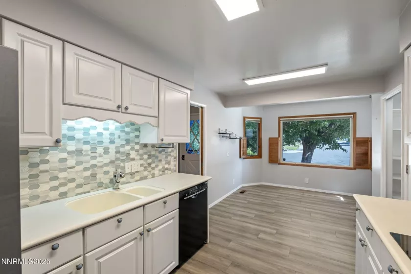 1095 Maplewood, Reno, Nevada 89509, 3 Bedrooms Bedrooms, ,2 BathroomsBathrooms,Residential,Residential,Maplewood,250053283