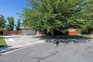 1095 Maplewood, Reno, Nevada 89509, 3 Bedrooms Bedrooms, ,2 BathroomsBathrooms,Residential,Residential,Maplewood,250053283